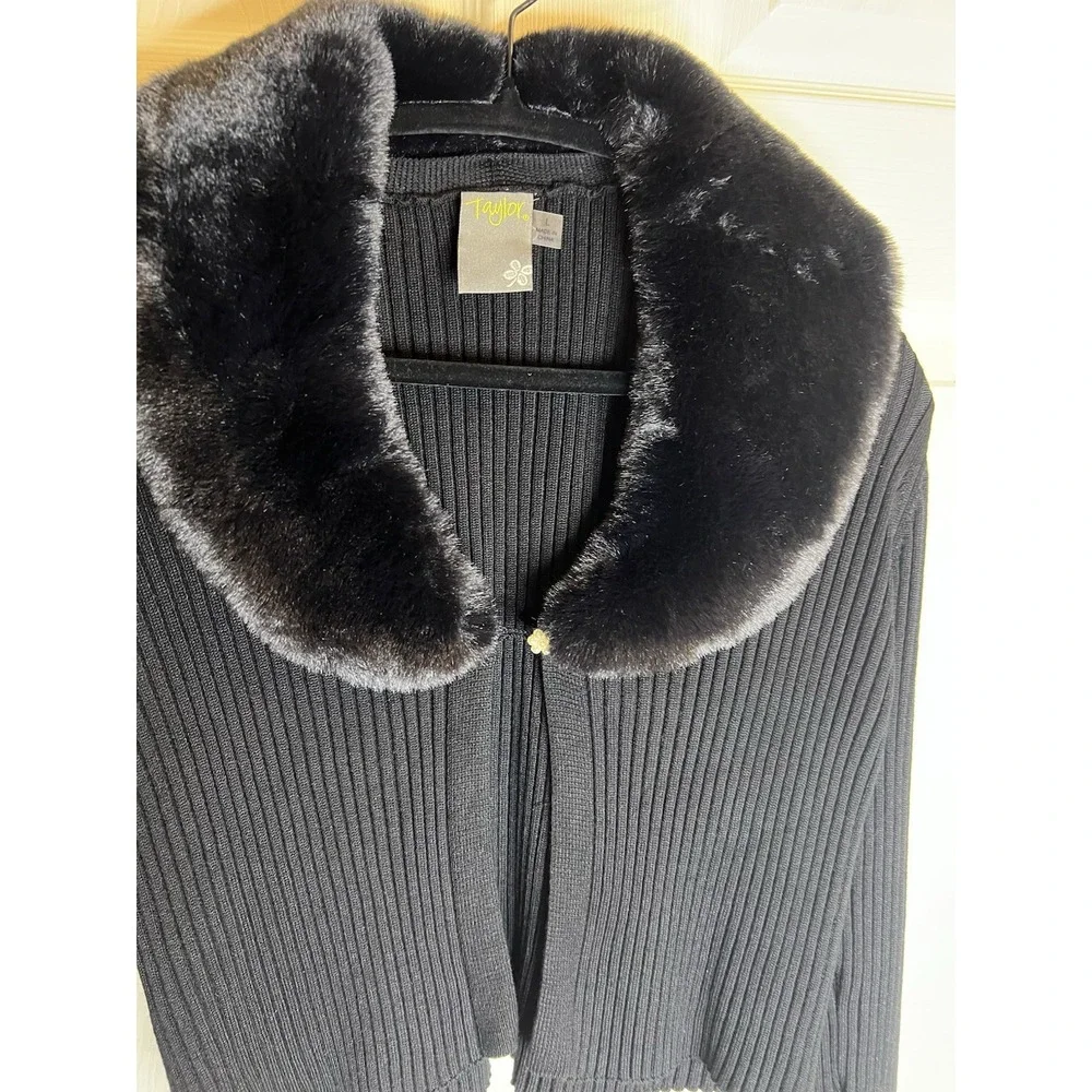 Taylor Ribbed Knit‎ Cardigan Removable Faux Fur Collar Single Button Size L